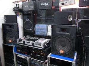 长沙专业回收KTV设备、音响设备、功放、灯光设备